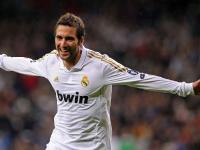 IM电竞下载-钢铁意志与绿茵王冠，赖斯欧冠决赛封神记，利物浦强压波兰铁骑的战术启示