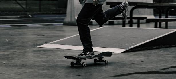 IM电竞-步行者险胜北京队，恩比德统治全场