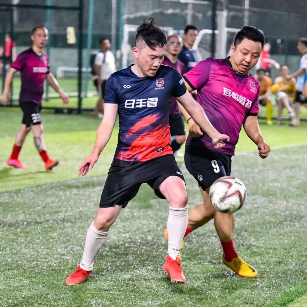 包含積極進攻，團隊協作，締造驚奇勝利的词条